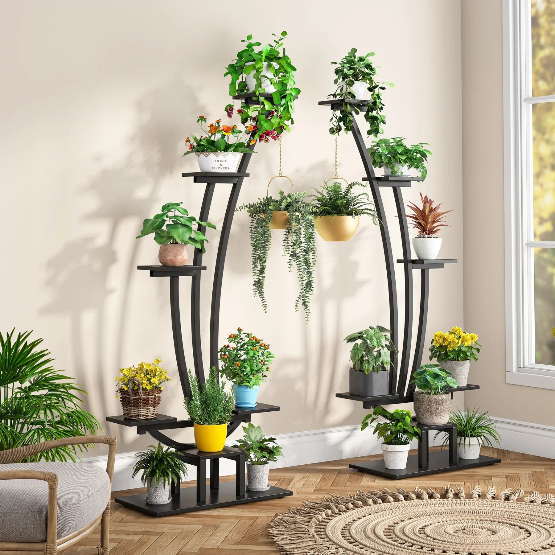Transform your indoor space with this elegant curved plant stand set. Display up to 16 pots with a stylish design that fits beautifully in corners, hallways, and balconies.